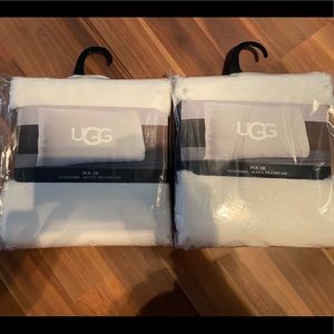 🎀 Last pair 🎀 UGG pillow cases in a pair set